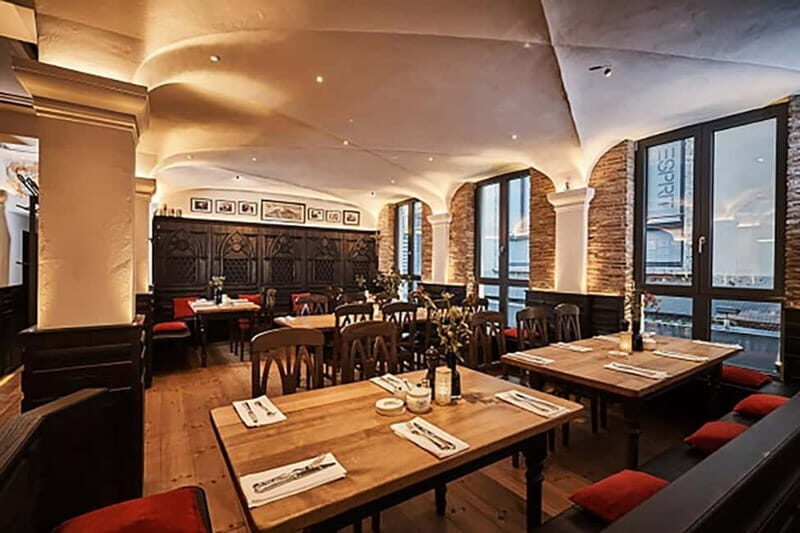 Private Munich Beer Hall-Hopping, 3-Course-Menu & Tasting - Who Should Consider This Tour