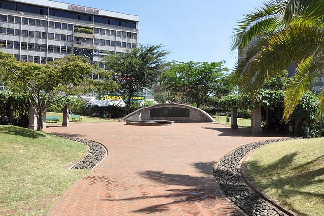 Private Nairobi City Full Day Tour - Itinerary Highlights