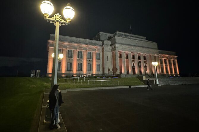 Private Night Tour of Auckland, Sky Tower Bar, Bridge & Museum - Value and Practical Considerations