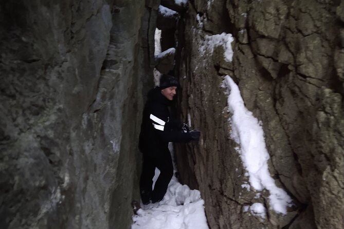Private Nottawasaga Bluffs Caves Snowshoe, Collingwood/Creemore - Booking and Cancellation Policy