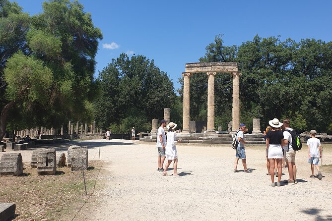 Private Olympia Skip-The-Line Tour With a Local Tour Guide - Family-Friendly Accommodations