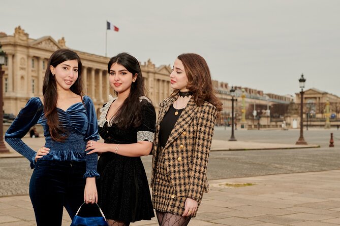 Private Photo Session in Paris With a Fashion Photographer - Accessibility and Participation Details