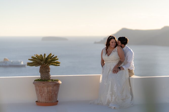 Private Photo Session in Santorini - Accessibility and Participation