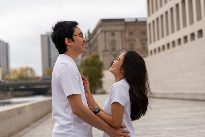 Private Photo Session in the Streets of Berlin - Meeting and End Points