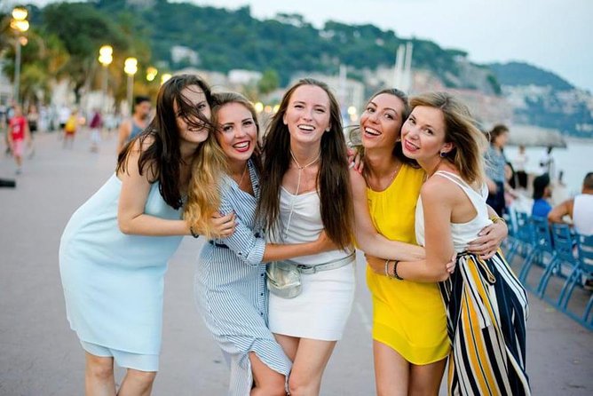 Private Photo Session With a Local Photographer in Monaco - Meeting and Logistics