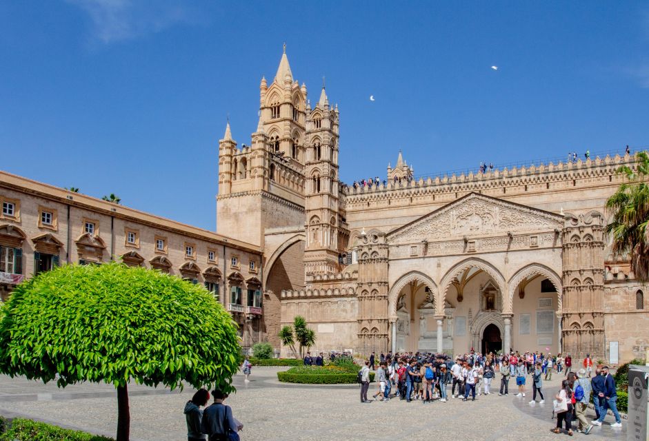 Private Photographer Shooting + Sightseeing & Tasting Tour - Photographic Service