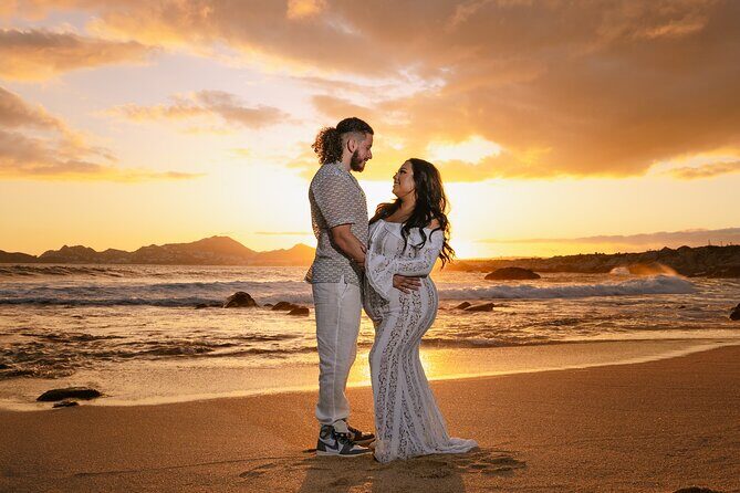 Private Photoshoot for Couples in Playa Los Cabos - In-Depth Look at the Experience