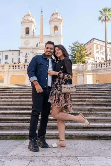 Private Photoshoot in Central Rome with Local Photographer - The Sum Up
