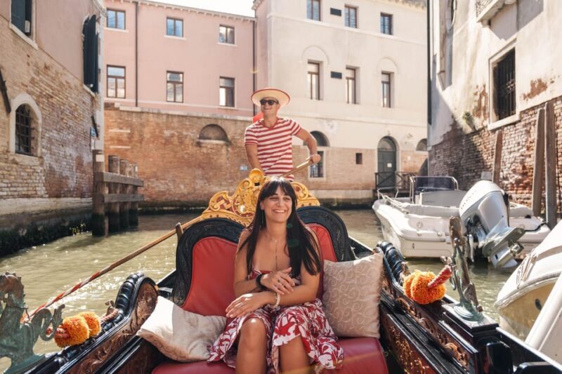 Private Photoshoot of Your Gondola Ride in Venice - Why This Experience Works for Travelers