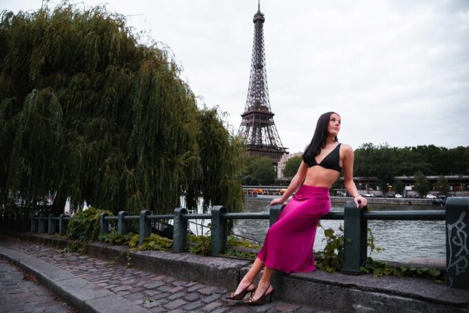 Private Photoshoot Tour Near Your Chosen Famous Landmark - Exploring the Landmark After the Photoshoot