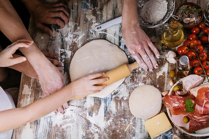 Private Pizza & Tiramisu Class at a Cesarinas Home With Tasting in La Spezia - Location Details
