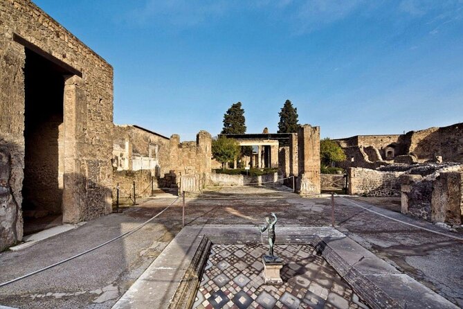 Private Pompeii Tour With Lunch and Olive Oil Factory Experience - Pompeii Tour Overview