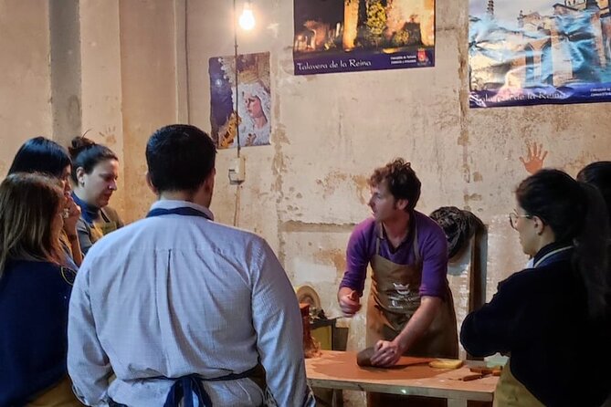 Private Pottery Wheel Workshop in Talavera - Meeting Location