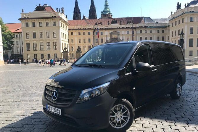 Private Prague Airport Arrival Transfer - Key Points