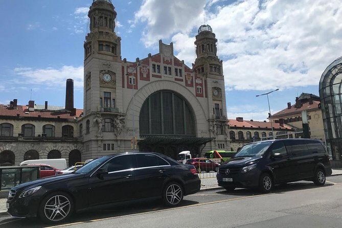 Private Prague Airport Arrival Transfer - The Booking and Cancellation Process