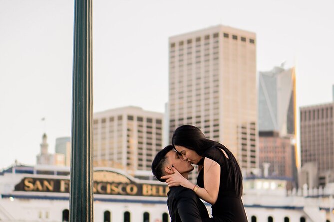 Private Professional Holiday Photoshoot in Vancouver - Recommended Attire and Locations