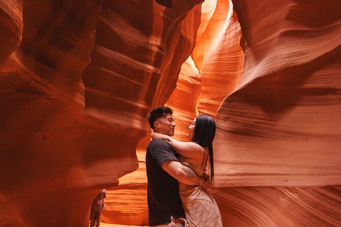 Private Professional Photo Shoot in Arizona's Reflection Canyon - Key Points