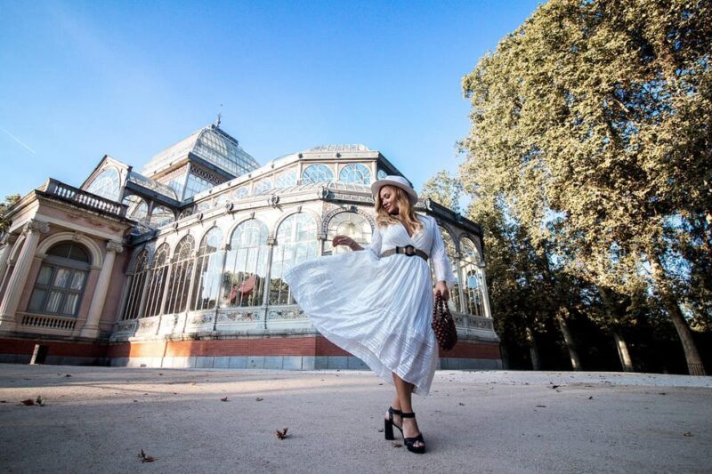 Private Professional Vacation Photoshoot in Madrid - Explore Iconic Destinations