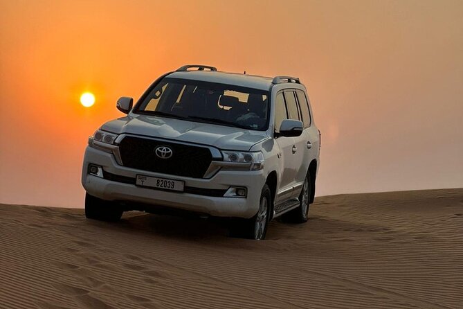 Private Red Dune Desert Safari, Camel Ride & Buffet Dinner - Dining Experience
