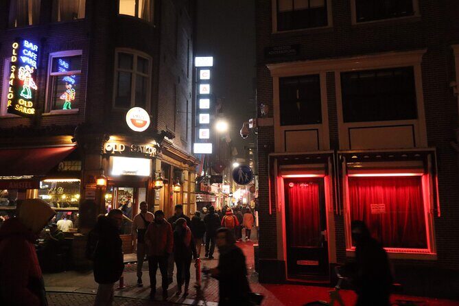 Private red light district & coffeeshop tour with a local - FAQ