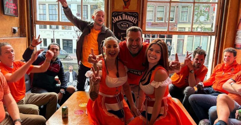 Private Red Light Tour City Center with Beer Maid Guide - What to Expect from the Red Light District Beer Crawl