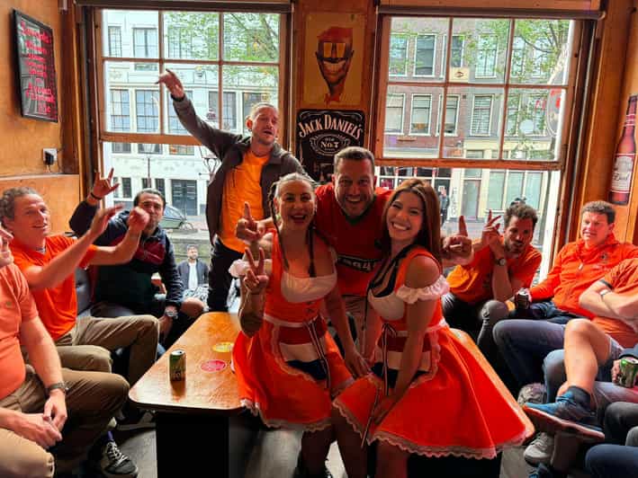 Private Red Light Tour City Center with Beer Maid Guide - Analyzing the Experience