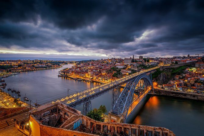 Private Return Transfer from & to Porto airport to Porto - Who Should Consider This Service?