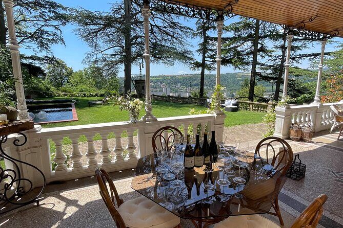 Private Rhône-Valley wine tour - The Sum Up