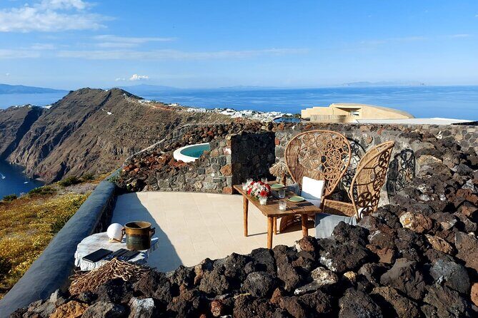 Private Romantic Sunset Dinner with Caldera views in Santorini - Practical Considerations