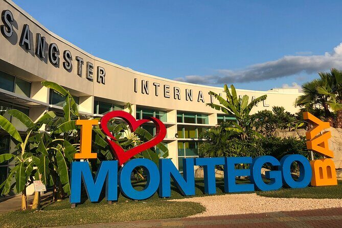 Private Round Trip Airport Transfer From Montego Bay Hotels - Detailed Breakdown of the Experience