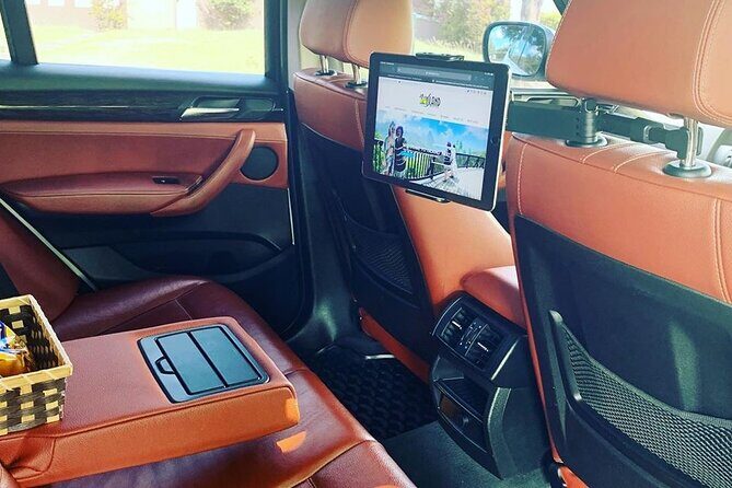 Private Round Trip Airport (UVF) Transfer: Luxury SUV - Key Points