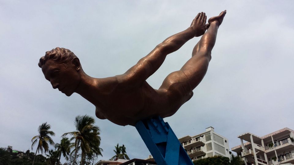 *Private Round-Trip Shuttle: Quebrada Cliff-Dive Watching - Photographic Opportunities