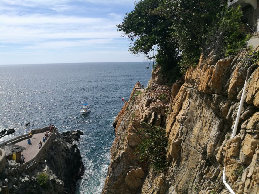 *Private Round-Trip Shuttle: Quebrada Cliff-Dive Watching - Frequently Asked Questions