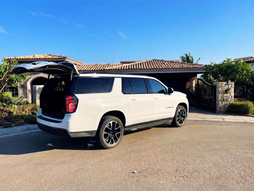 Private Round Trip Transportation to Los Cabos Airport - Vehicle Details