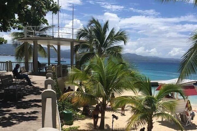 Private Roundtrip Hotel Transfers to Doctors Cave Beach Club - The Sum Up