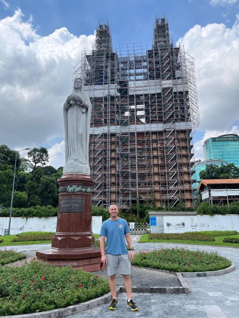 Private Saigon Unseen Sights, Hidden Gems Tour By Scooter - Experiencing the Vibrant Chinatown
