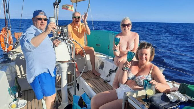 Private Sailboat Day-Trip From IBIZA to FORMENTERA - Dining Options in Formentera