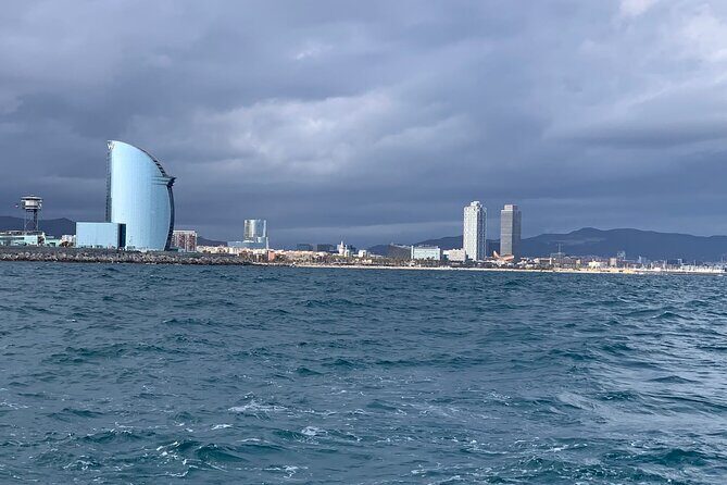 Private sailing and paddlesurfing tour with skipper up to 11 people - The Sum Up