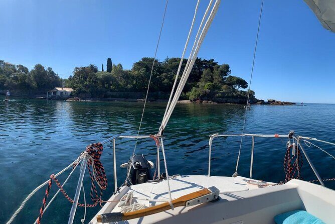 Private sailing excursion & Provencal picnic - The Sum Up