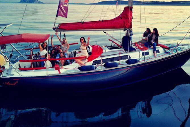 Private sailing tour in Sotogrande plus ideal drink groups of 8 - The Experience: What You Can Expect  