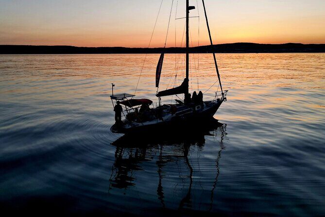 Private sailing tour in Sotogrande plus ideal drink groups of 8 - FAQ  