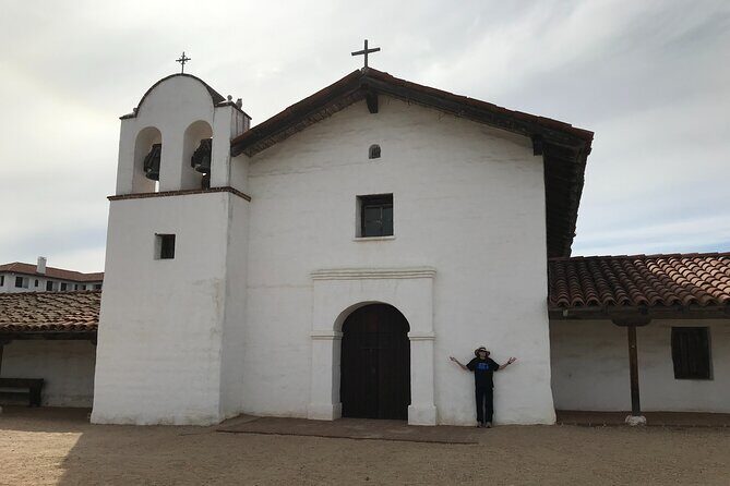 Private Santa Barbara History and Architecture Walking Tour - Engaging Neighborhoods & Cultural Spaces