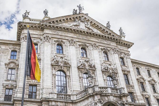 Private Scenic Transfer from Frankfurt to Munich with 4h of Sightseeing - FAQ