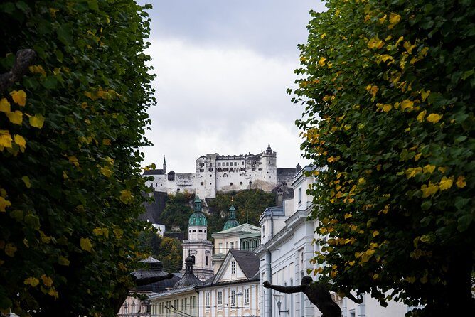 Private Scenic Transfer from Prague to Salzburg with 4h of Sightseeing - Analyzing the value