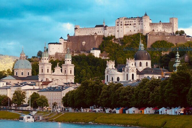 Private Scenic Transfer from Prague to Salzburg with 4h of Sightseeing - FAQ