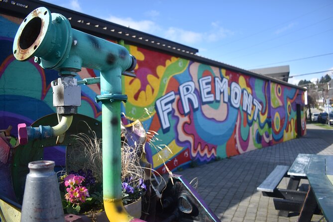 Private Seattle Cocktail Tour - Local Art and Attractions