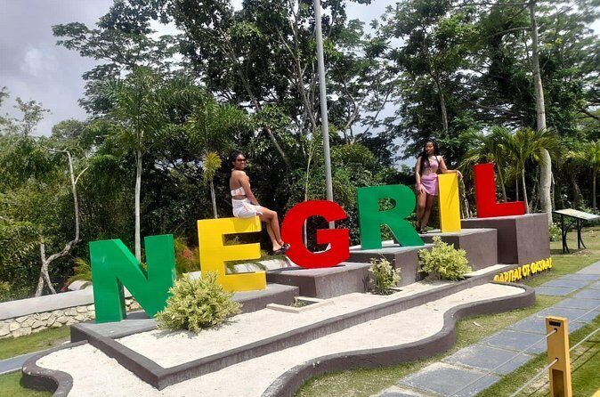 Private Seven Mile Beach Tour Optional Catamaran Cruise - An In-Depth Look at the Tour Experience