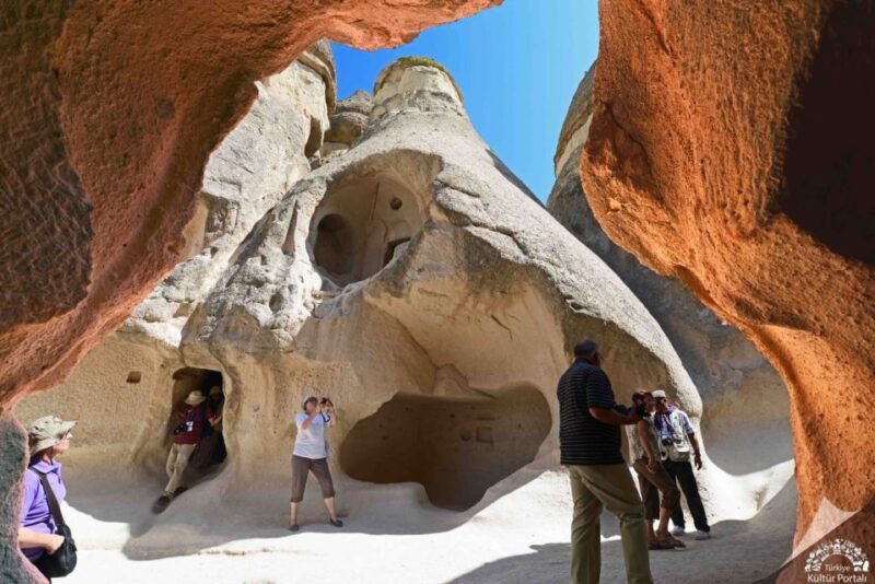 Private/Shared Cappadocia Red Tour small Group all included - Why the Small Group Format Matters