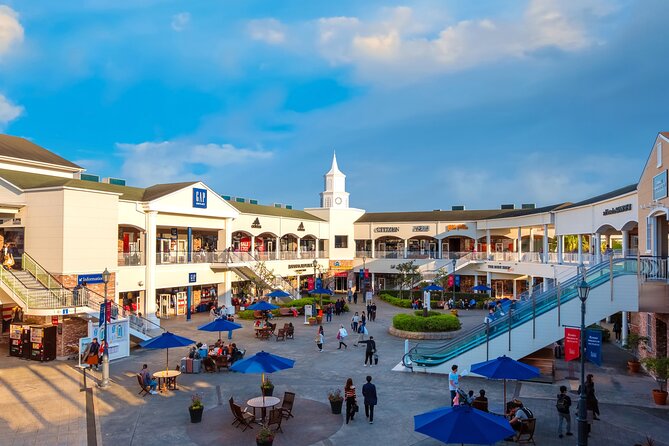Private Shopping Tour From Osaka Hotels to Rinku Premium Outlets - Exploring Rinku Premium Outlets