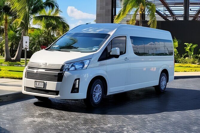 Private Shuttle from Riviera Maya to Cancun Airport - An In-Depth Look at the Private Shuttle Experience